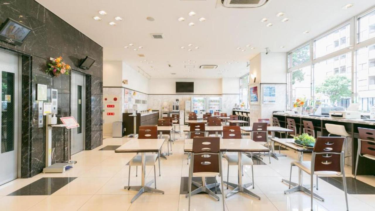 Toyoko Inn Joetsu Myoko Eki Nishi Guchi Exterior foto
