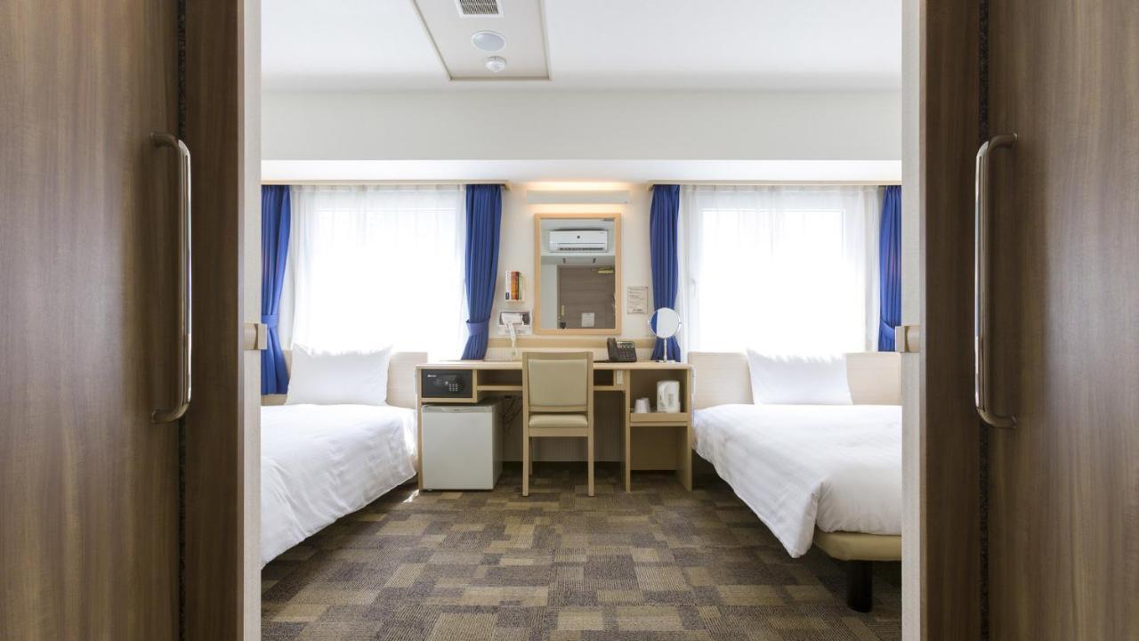 Toyoko Inn Joetsu Myoko Eki Nishi Guchi Exterior foto